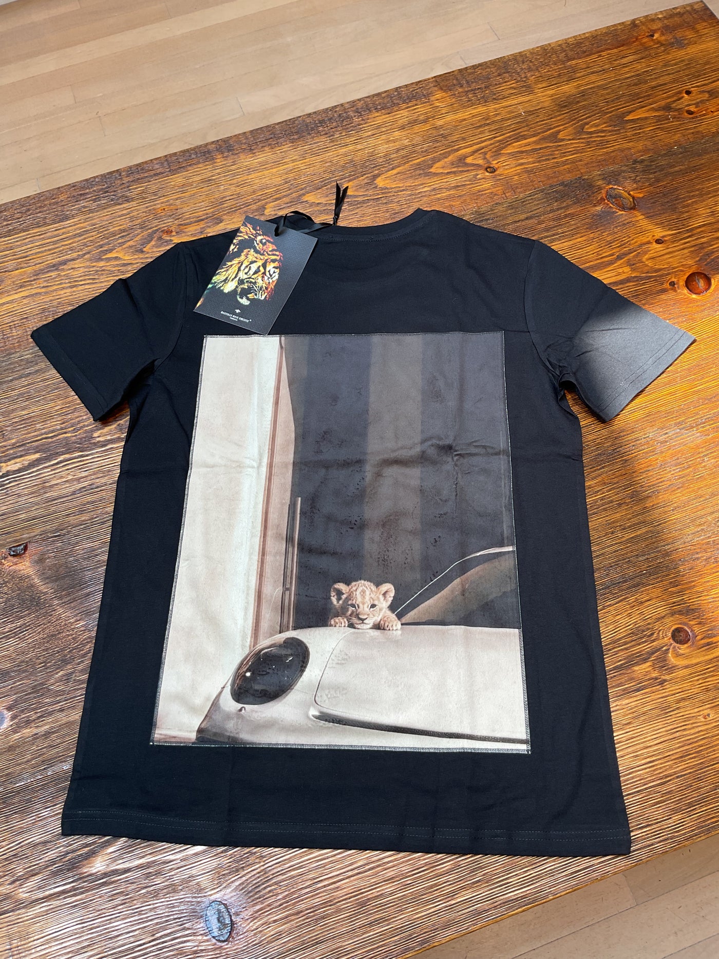 BASTILLE Black Tee Jaguar